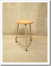 industrial stool vintage atelierkruk tekenkruk Ahrend