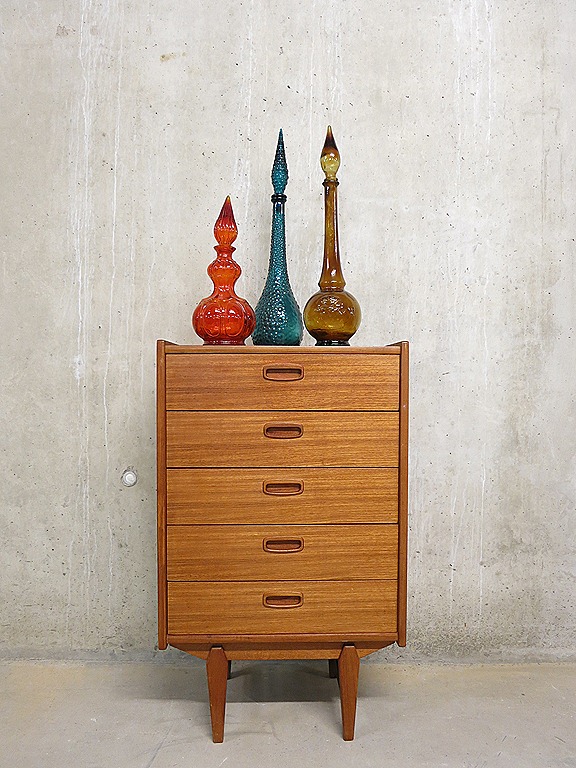 Mid century vintage cabinet, ladenkast Deens | Bestwelhip