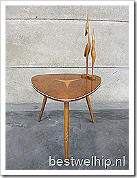 Triangle coffee table mid century vintage design bijzettafel salontafel triangel