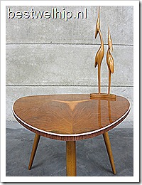 Triangle coffee table mid century vintage design bijzettafel salontafel triangel