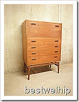 vintage Scandinavische wandkast cabinet highboard Danish style