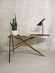 Upcycling: vintage side table industrial