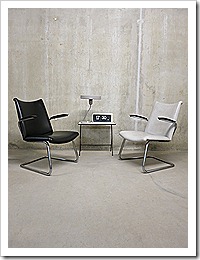 Gispen de wit vintage buisframe stoelen, lounge chairs tube chairs Dutch design