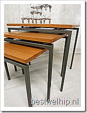 Vintage design bijzettafeltjes 'nesting table' miniset Pastoe