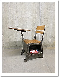 Vintage stoel schoolbank industrieel, old school desk chair industrial