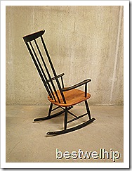 retro houten vintage schommelstoel rocking chair Pastoe Tapiovara