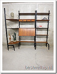 Webe Louis van Teeffelen wall unit modulair wandsysteem secretaire vintage design