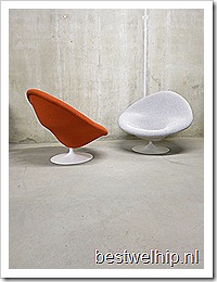 Artifort Globe swivel chair F422 Pierre Paulin mid century vintage design