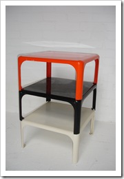 Demetrio nesting tables Magistretti Artimide, design stapel tafels Artimide