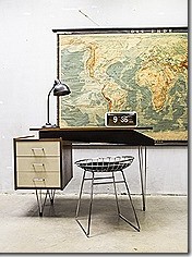 Pastoe mid century Dutch design writing desk, vintage design bureau Cees Braakman Pastoe