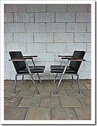 Martin Visser easy chairs voor Spectrum vintage industrial lounge chairs armchairs