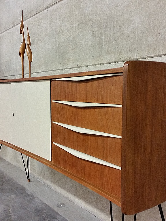 Mid century cabinet, vintage design wandkast |