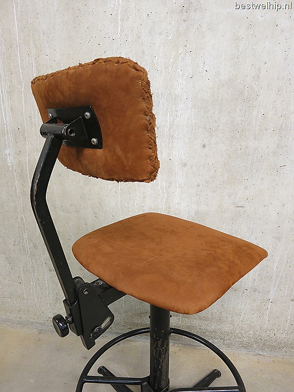Fonkelnieuw Industriële vintage design kruk, Industrial vintage bar stool OJ-82